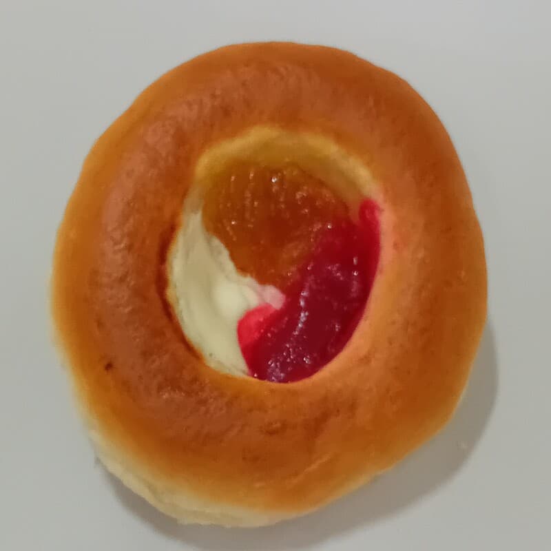 Drożdżówka nowa z naszej ciastkarni