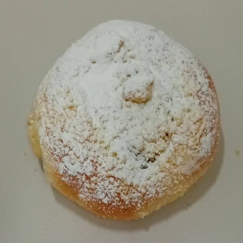 Drożdżówka z owocami z naszej ciastkarni